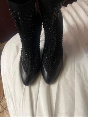 Giuseppe Zanotti Black Studded Pointed-Toe Heeled Boots